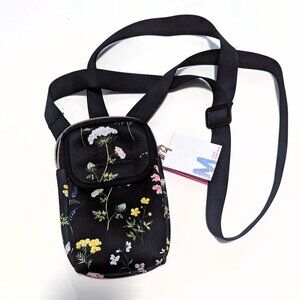 NWT Floral Phone Crossbody Bag Purse 🩷